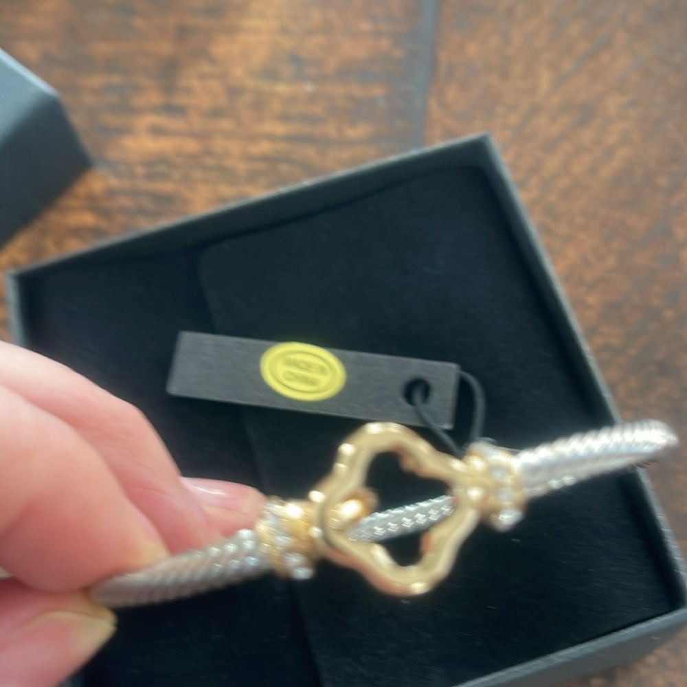 Ateri Bangle - Picture 5 of 5